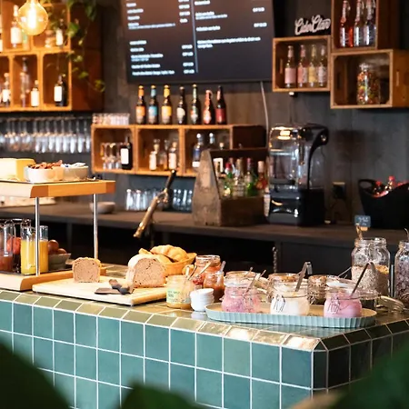 Story Jaktstuga Thusis